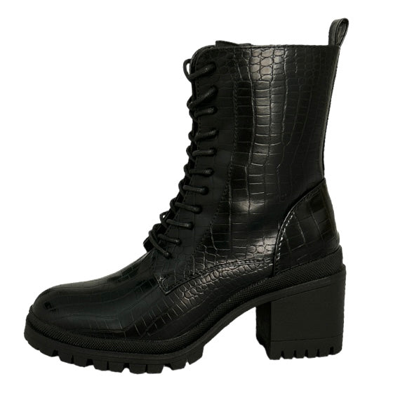 HARLOW Lug Sole Lace Up Bootie Women's Shoes