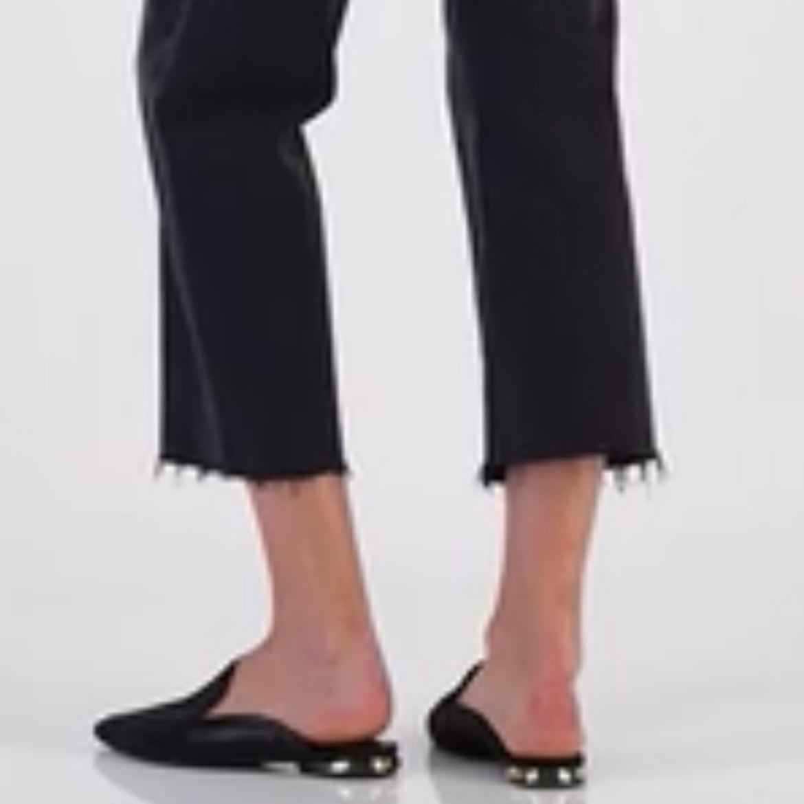 SERRISE Pointed-Toe Flats Black Women's Mules