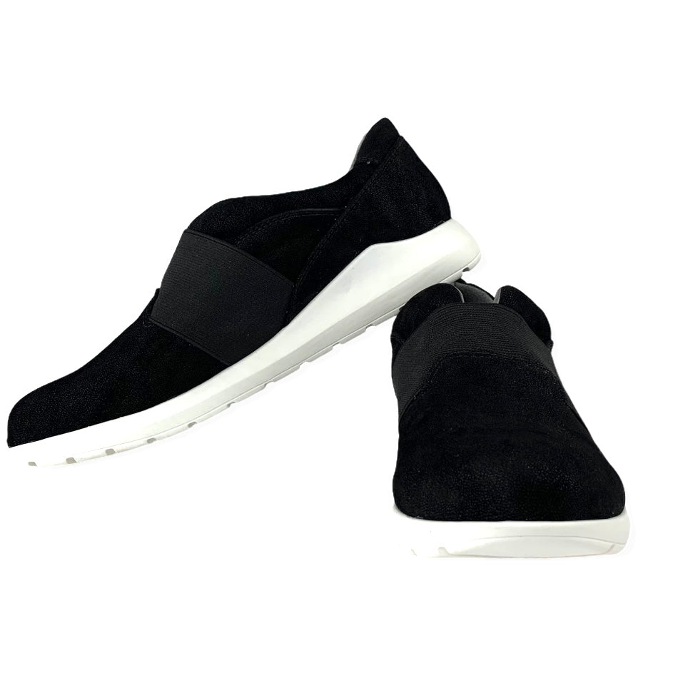 WANDER Comfort Black Slip On Round Toe Women's Sneakers