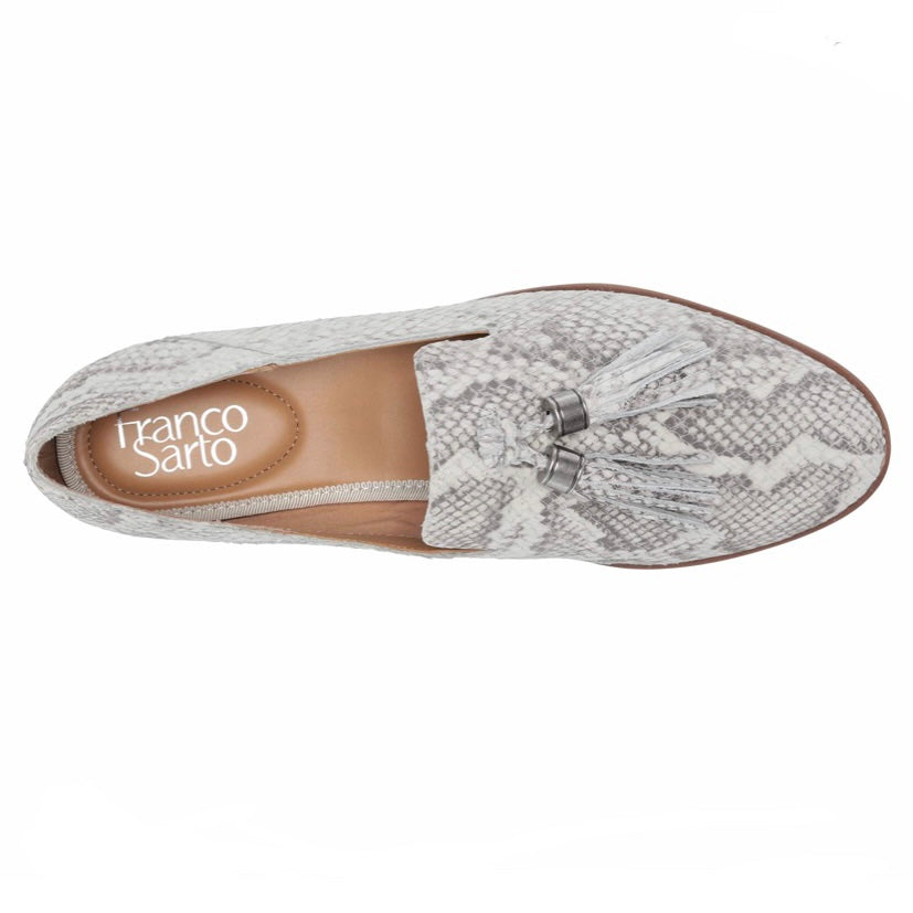 L-Hadden Natural Size 9M Almond Toe Flats Women's Loafer