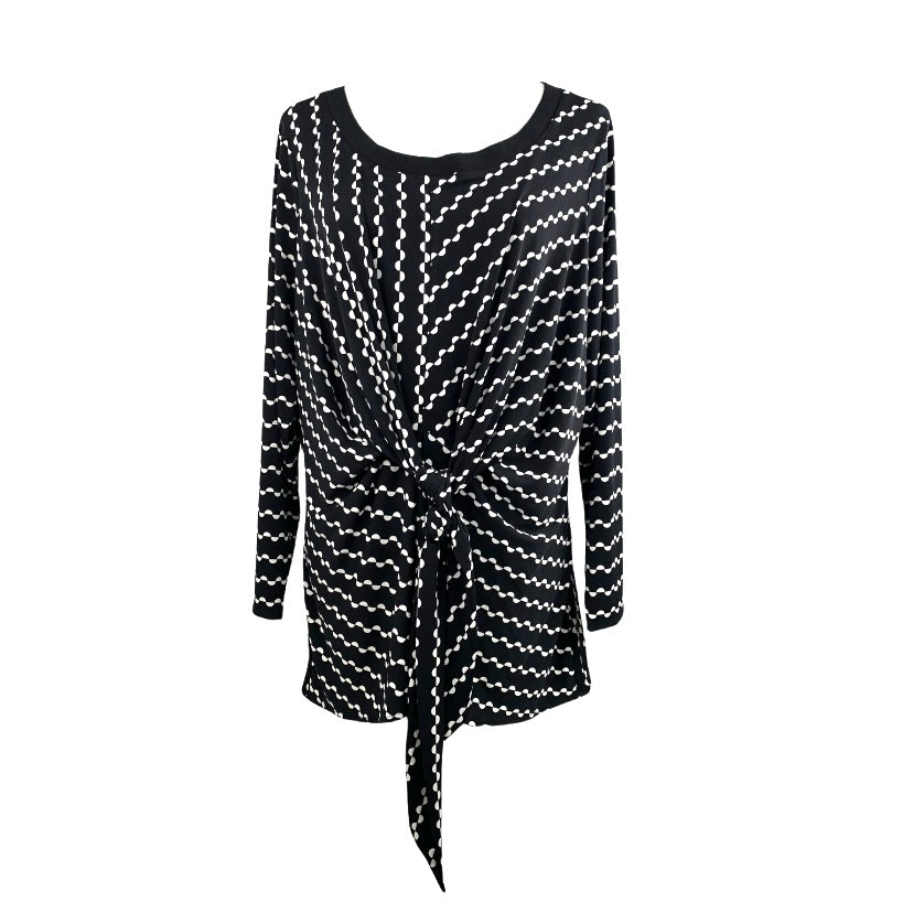 Black/White Long Sleeve Scoop Neck Top Plus Size 2X Women's Blouse