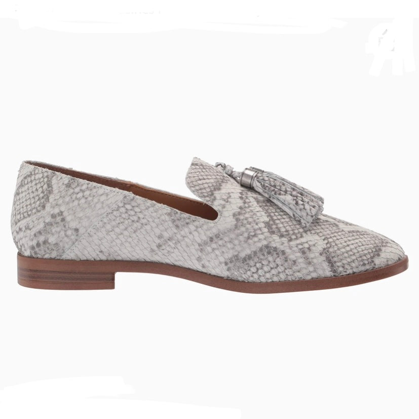 L-Hadden Natural Size 9M Almond Toe Flats Women's Loafer