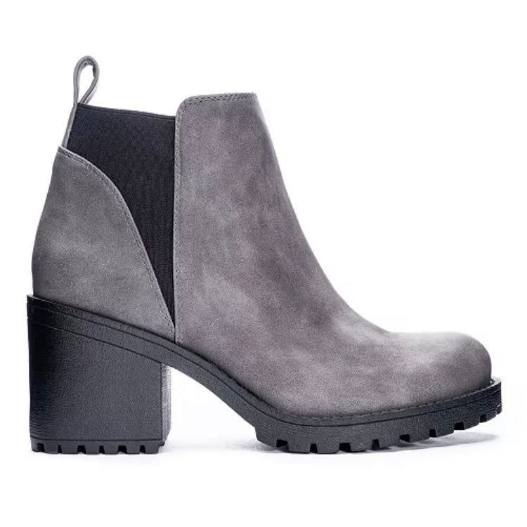 LIDO Women's Booties Block Heel Lug Sole Ankle Boots