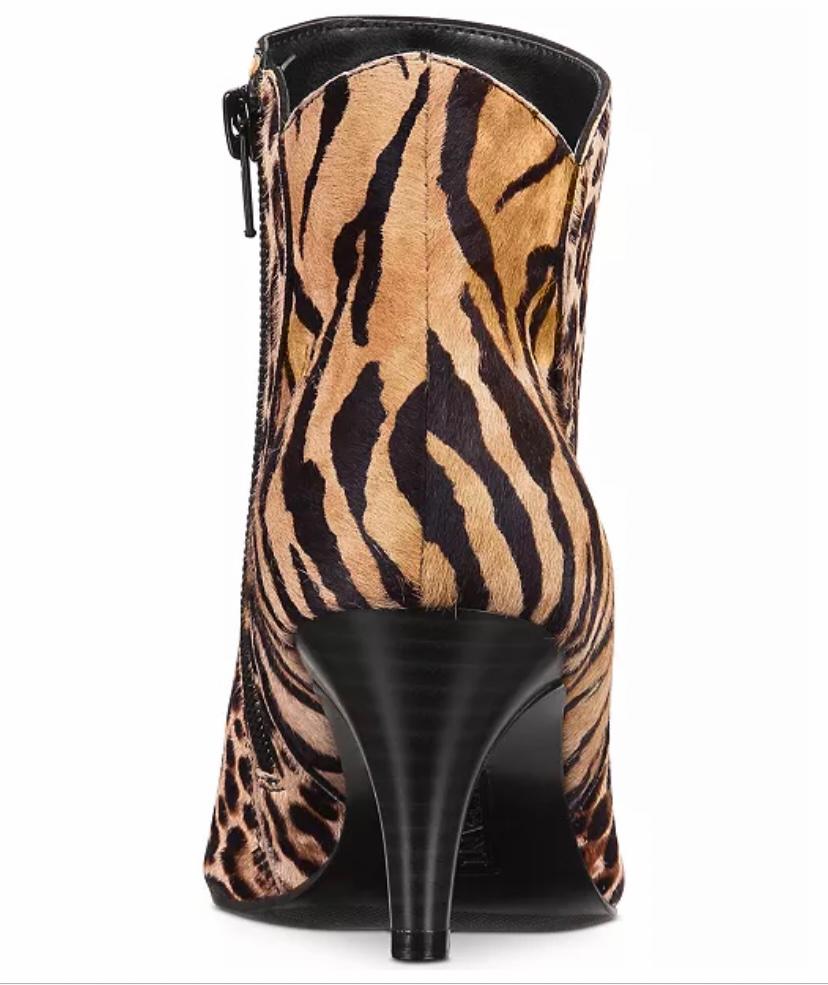 Harpper Leopard Leather Kitten Heel Booties Size 8M Women's Ankle Boots