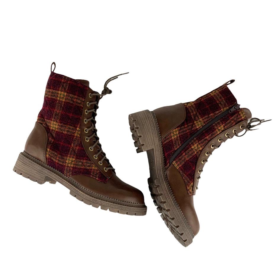 Brown/Red Low Heel Ankle Boots Size 8M Women's Booties Combat
