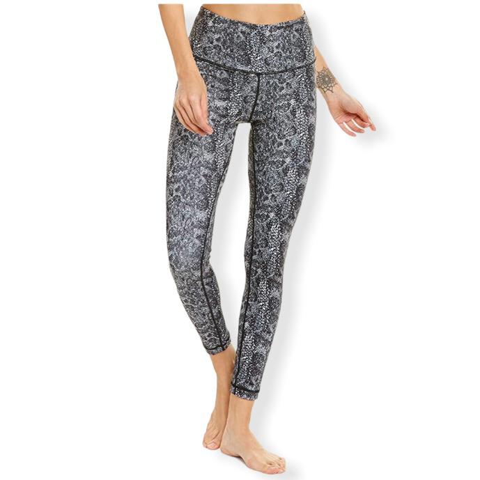 Women's Activewear Animal Print Earth Leggings