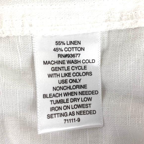 Women's White Cropped Capri Pants