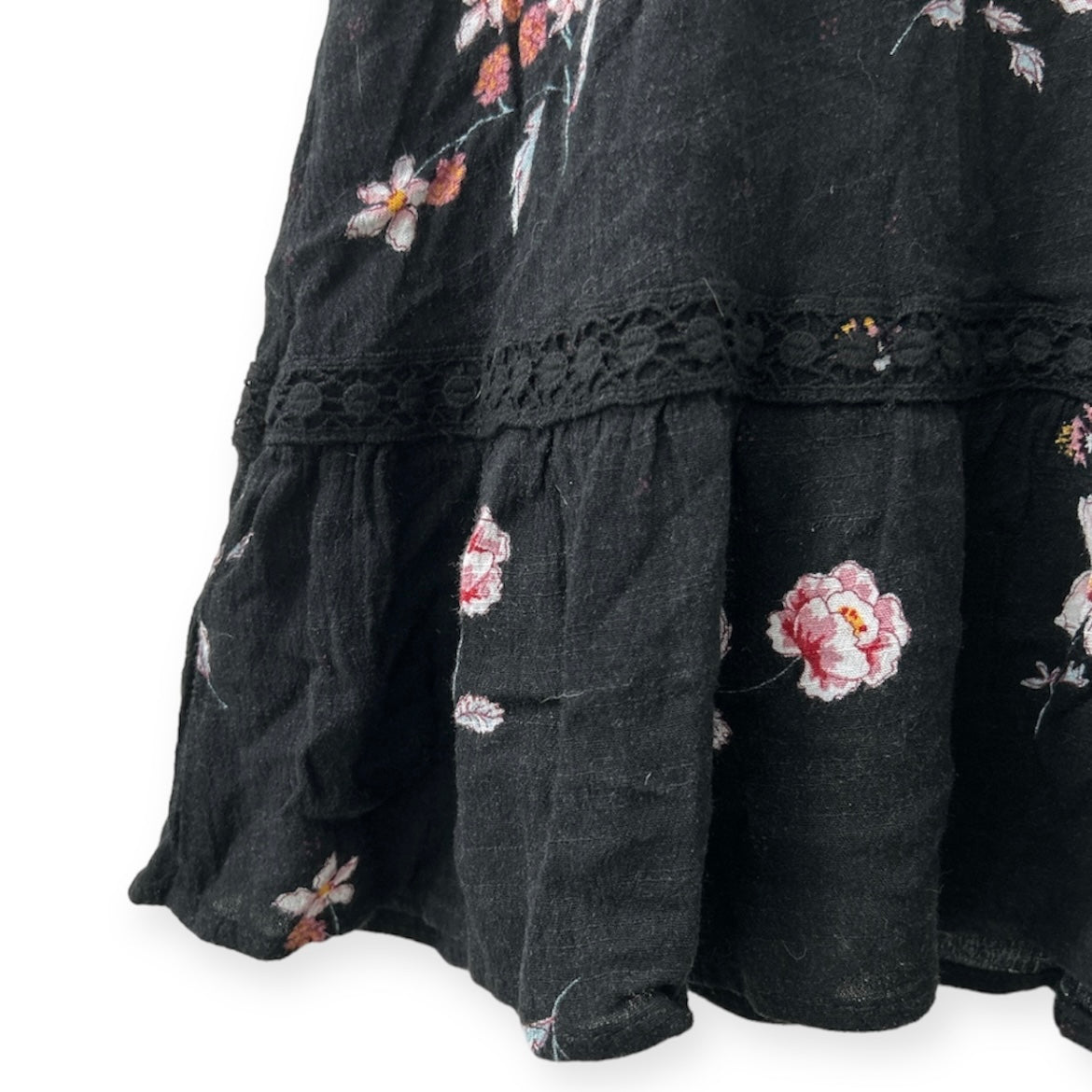 Black Floral Fit & Flare Split Neckline Short Sleeve Size M Women's Dress